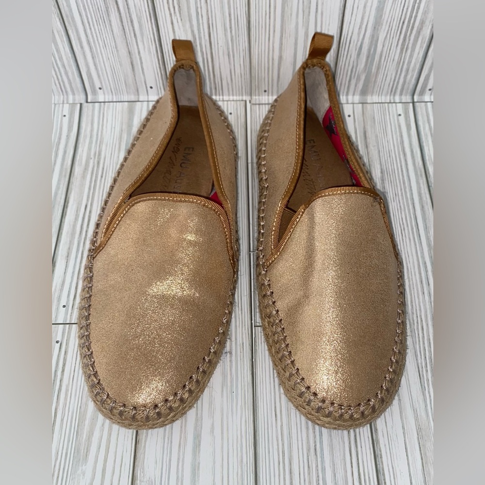 EMU AUSTRALIA Girls Gold Slip On K6